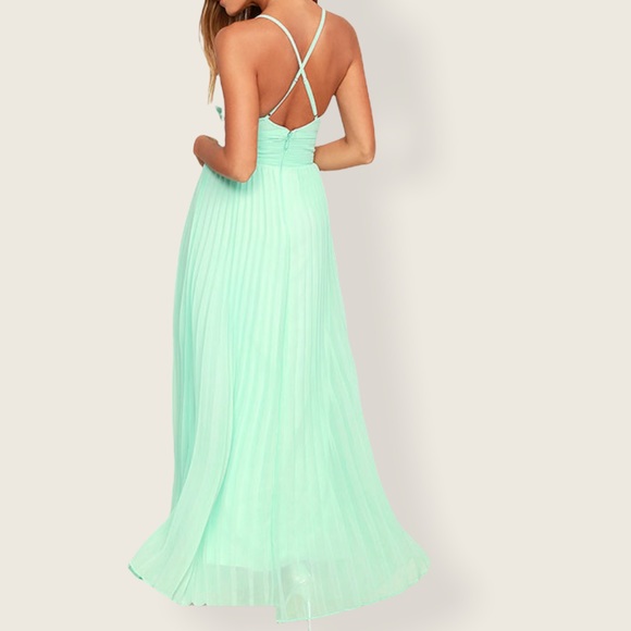 Lulu's Mint Dress - Picture 2 of 12